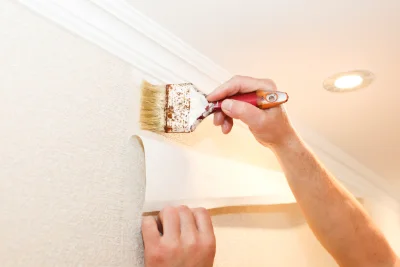 Pose de papier peint à Abos — revêtements muraux et toiles de verre